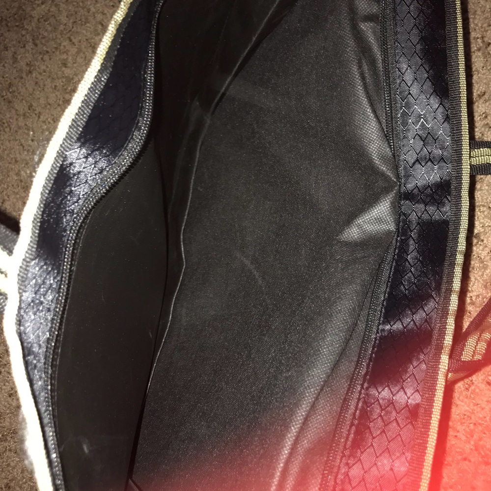 Document holder - Picture 3 of 3